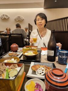 夕食（京都駅「東京風鰻料理江戸川」）